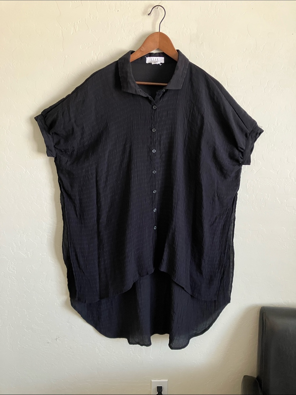 Womens L Beach Cover Up Black Tunic Crinkle Fabric Button Front High Low Hem